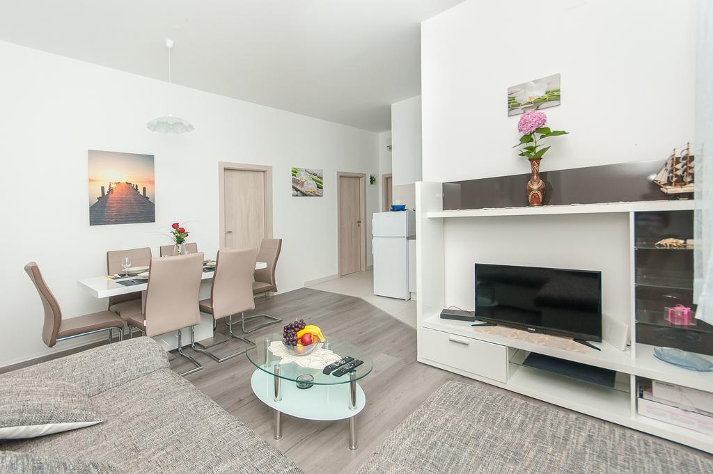 Tanja Apartment 오미스 외부 사진